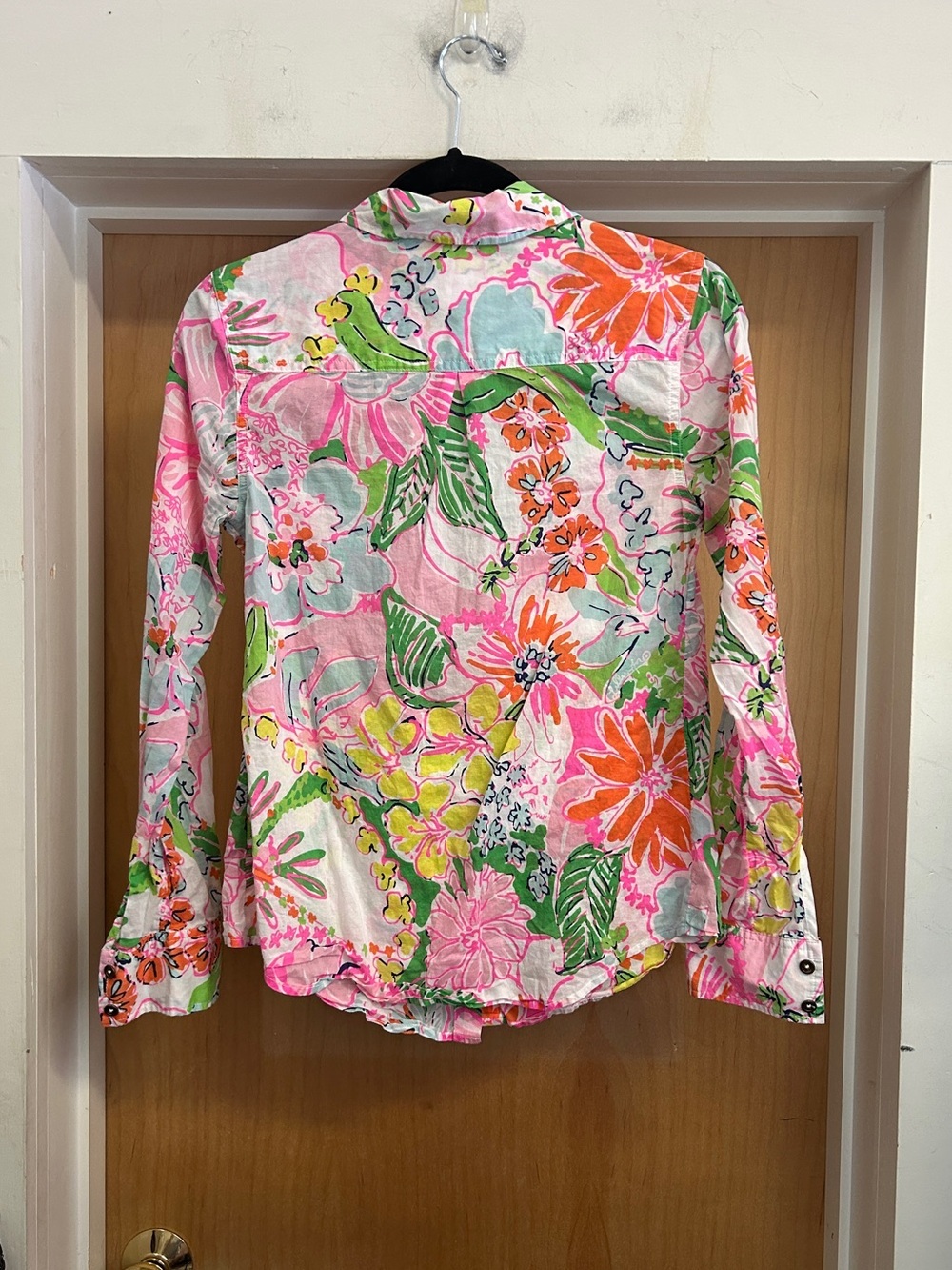Lilly Pulitzer for Target 100% Cotton Vibrant Floral Button Up Shirt - size S - Picture 4 of 4